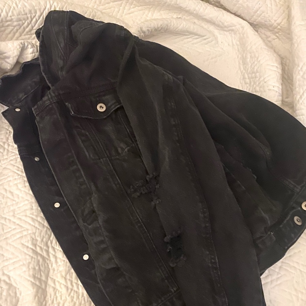 Black Ripped Jean Jacket Size Large